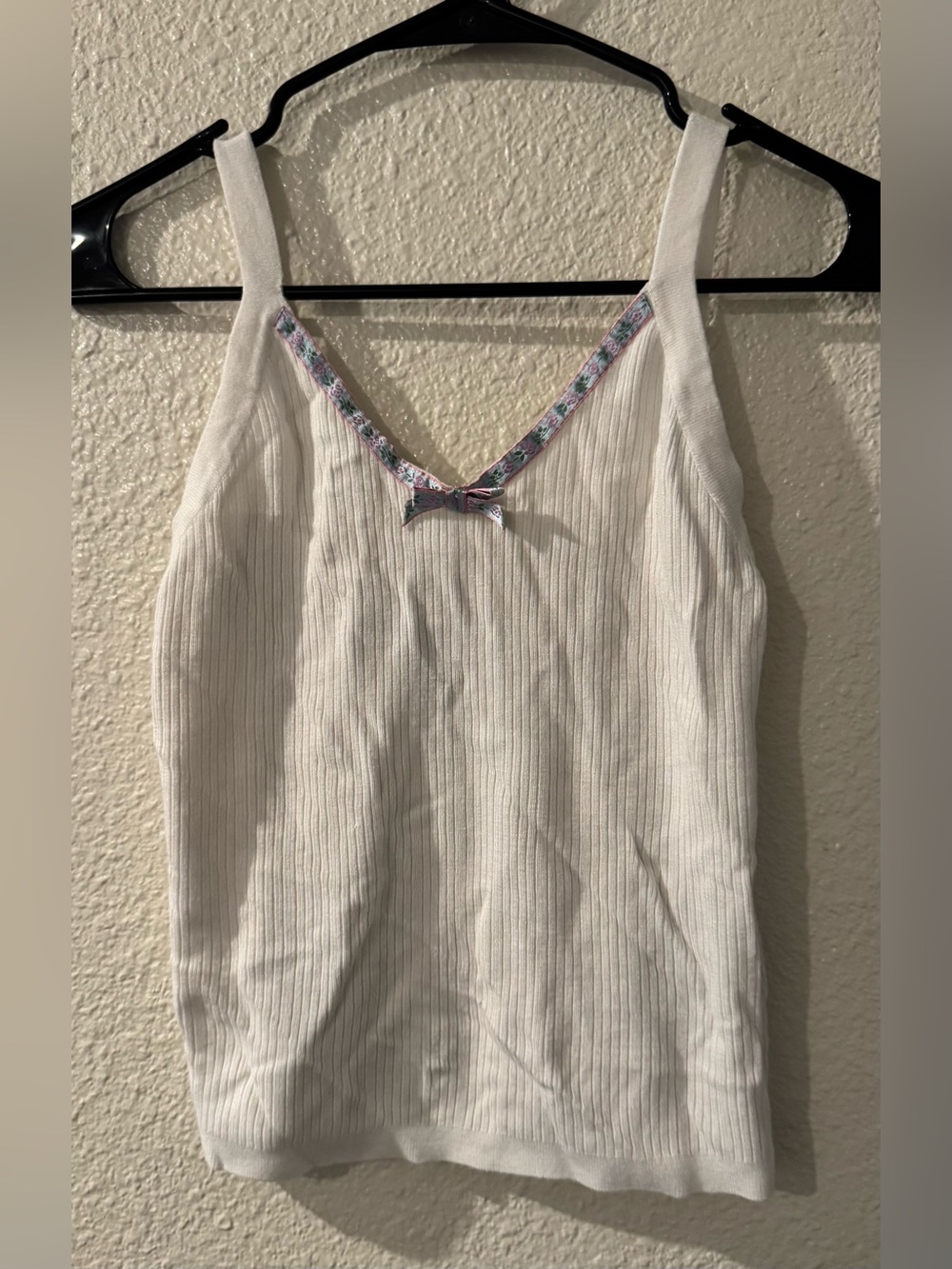 White Ribbed V-Neck Camisole with Floral Trim and Bow